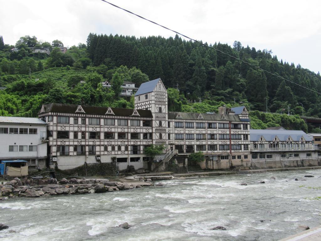 Amagase Onsen Hotel Suikoen Hita Zewnętrze zdjęcie