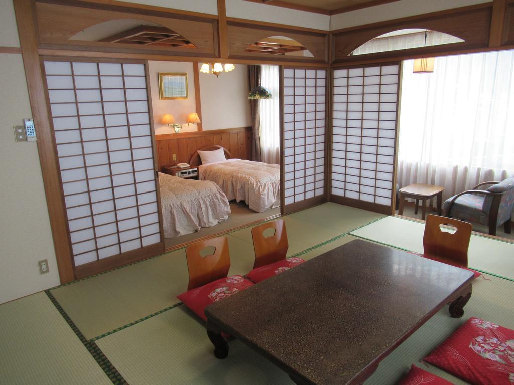 Amagase Onsen Hotel Suikoen Hita Zewnętrze zdjęcie