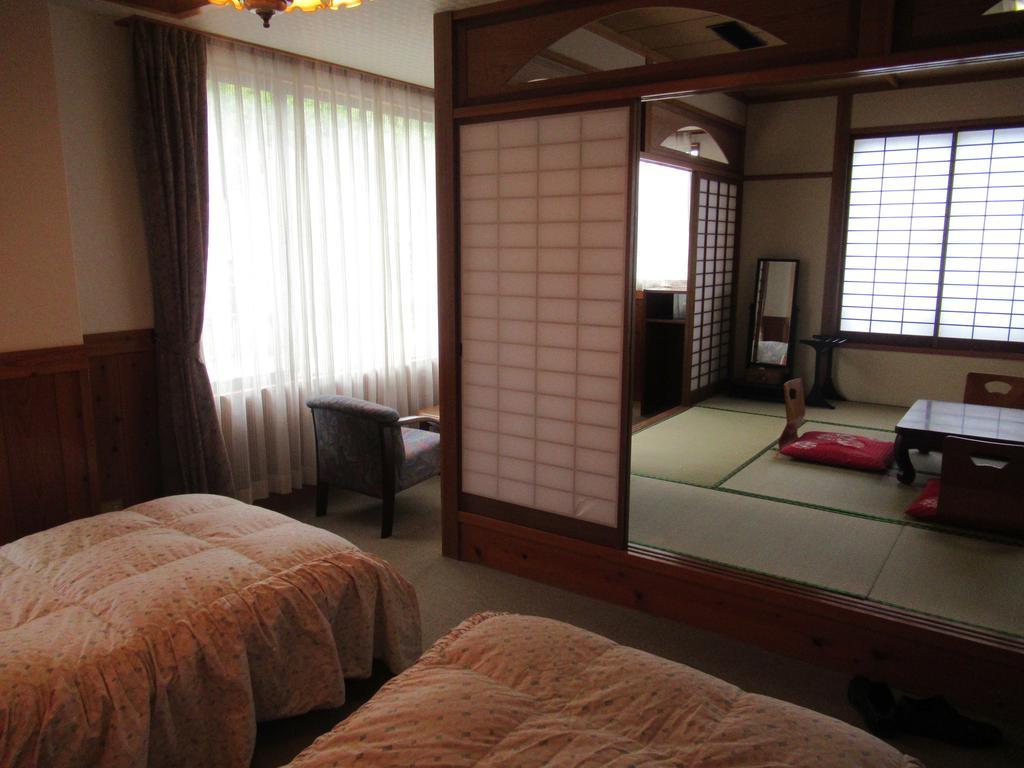 Amagase Onsen Hotel Suikoen Hita Zewnętrze zdjęcie
